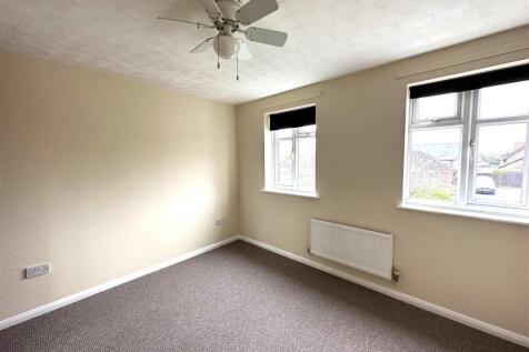 14 Maiden Court, Lincoln photo 5