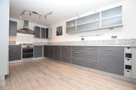 Castle Lodge Avenue, Rothwell, Leeds, West Yorkshire photo 3