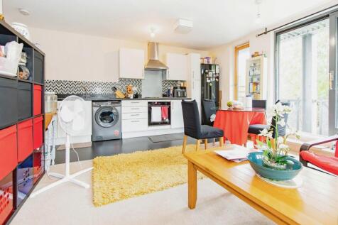 Street, BA16 - property photo