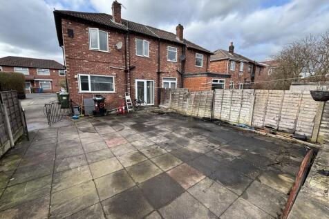82 Forbes Road Garden 2.jpeg