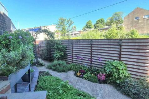Porth, CF39 - property photo