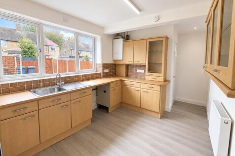Trenchard Close, Newton photo 2