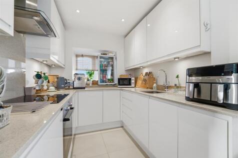 19 Kipling Kitch.jpg