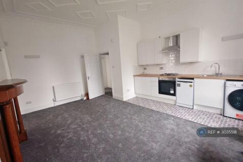 Northenden Road, Sale, M33 photo 4
