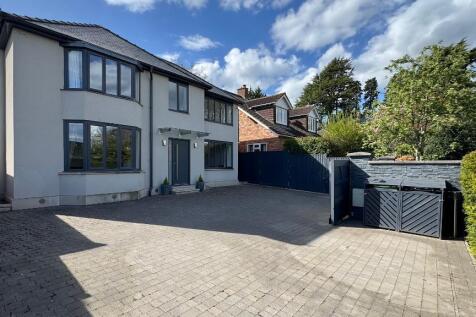 Driveway parking &amp; electric gates