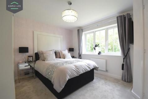 Hilton Square, Leigh, WN7 photo 4