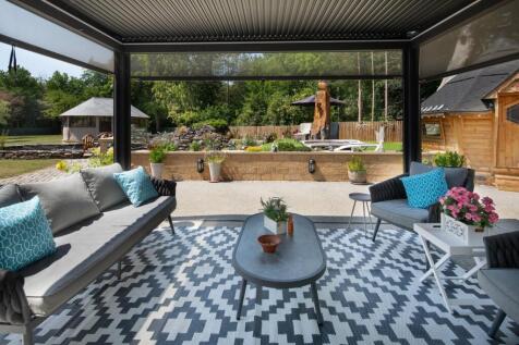 Covered Terrace