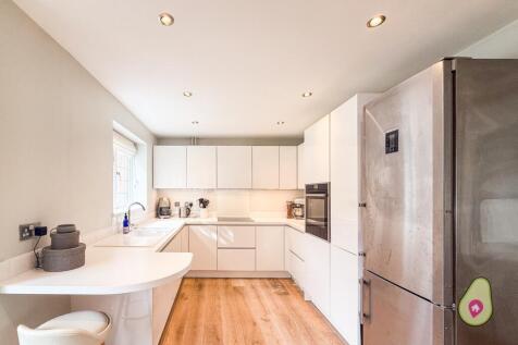 57 Bissley Drive, Maidenhead, Berkshire, SL6 3UX photo 4