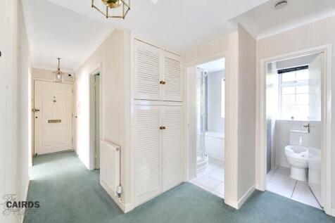 Downs Lodge Court, Church Street, Epsom, Surrey, KT17 photo 5