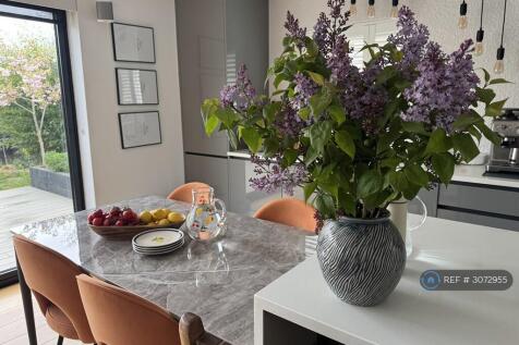 Greensted Road, Loughton, IG10 photo 4