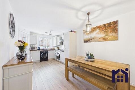 Dining kitchen