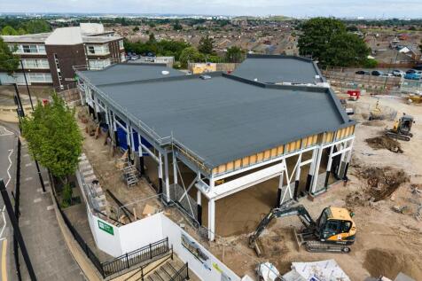 Retail Property (high street) to rent Image 7