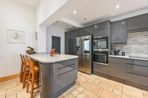 Kitchen/Breakfast Rm