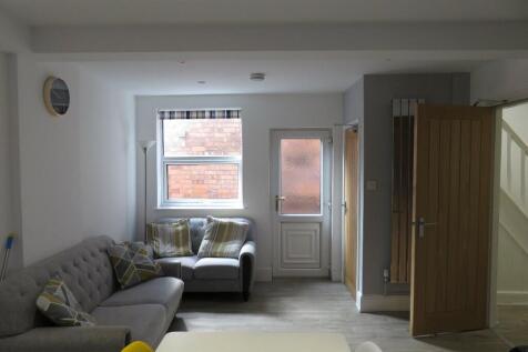 Rolleston Drive, Nottingham, Nottinghamshire, NG7 photo 2