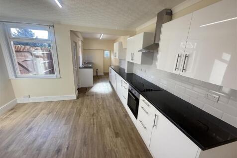 Wilsons Lane, Longford, Coventry photo 5