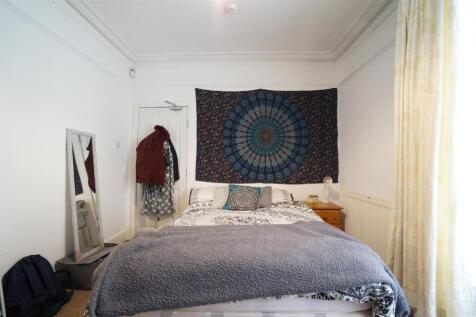 13, The Crescent, Bangor photo 5