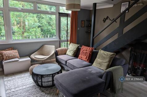   Spacious Big Open Plan Living/Dining Room 