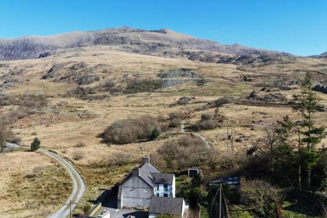 Views to Snowdonia Mountain Range.jpg