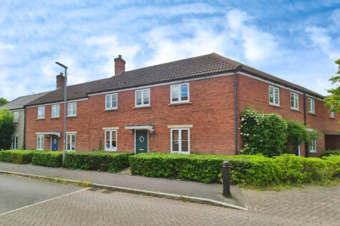 Yeovil, BA22 - property photo