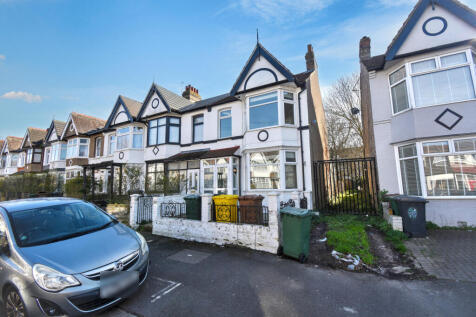 33 Hampton Road, Chingford, London, E4 8NH