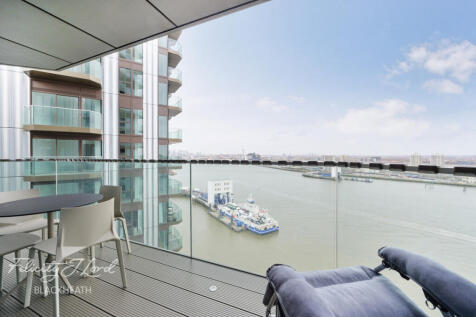 2 bed, 2 bath Apartment in london - Photo 10