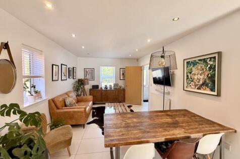 Chapelfield Grove, Bingham, Nottingham photo 4