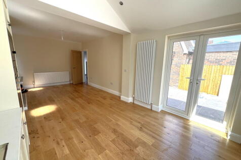 Moseley Road, Cheadle Hulme, Cheadle, SK8 5HJ photo 4