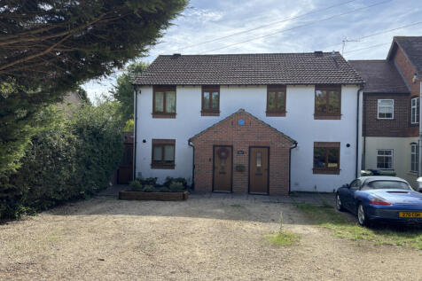 3 Bedroom Semi Detached Cottage for Sale