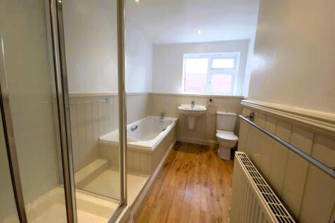For Rent by Aspire Residential | St Andrews Garden