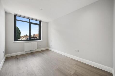 Flat 27 Francis House, 760-762 Barking Road, London photo 5