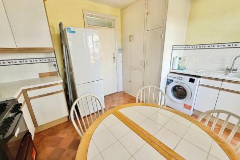 Kitchen Pic 2