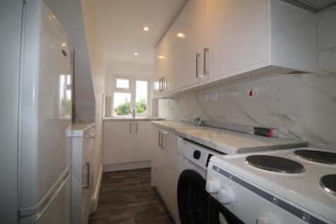 Stockwood Crescent Luton LU1 3SS photo 4