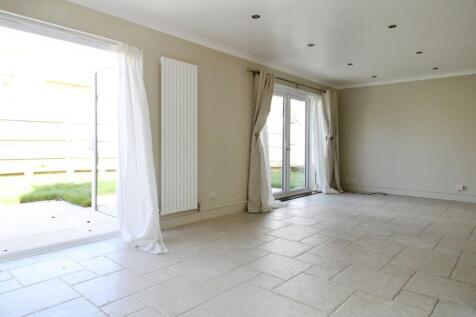 Living Room / Dining Room