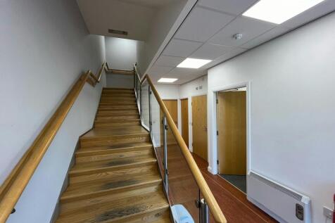 Office to rent Image 8