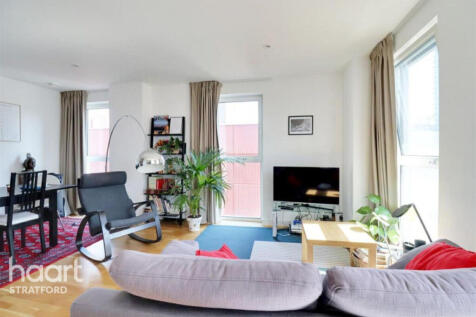 Scarlet Close, London photo 4