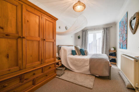 1380724-8-69147d5...