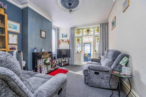 306 Powerscourt Road, Fratton-Small-PorticoMarketi