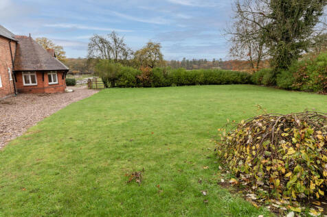 Cloverley Home Fa...