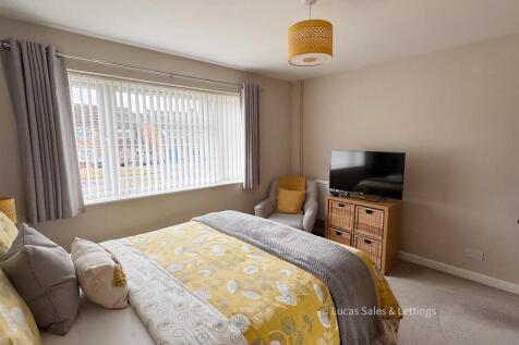 5 St James Cl Kettering-16.jpg