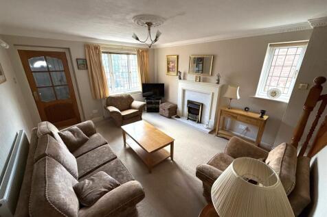 living room 1.jpg