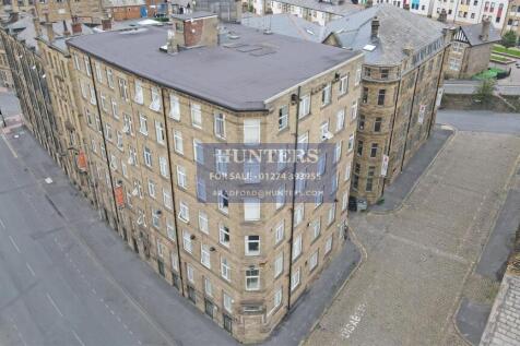 Bradford, BD1 - property photo