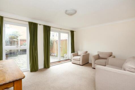 21-holm-oak-close...