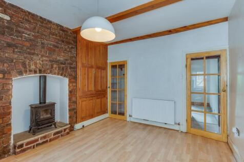 KITCHEN, DINING ROOM AND LOUNGE