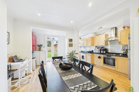 Presented by Robert at EweMove Bexleyheath and Dar