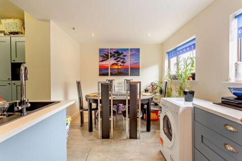 Additional Dining Area