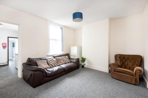 19 Dartmouth Avenue, Bath-5.jpg