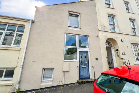 13b St Georges Street, Douglas
