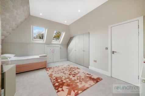 6 bed, 4 bath Detached in edinburgh - Photo 11