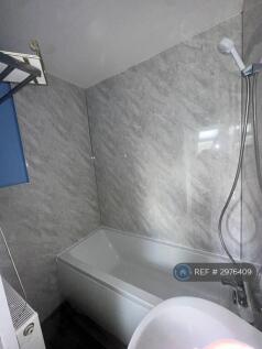 Toilet 2
