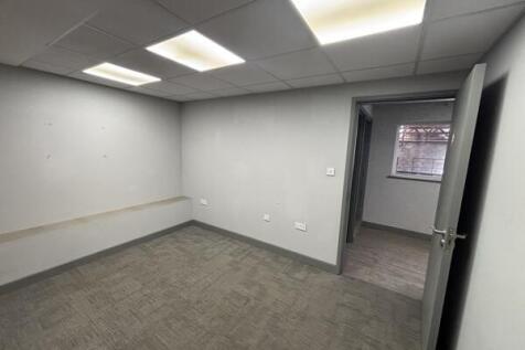 Light Industrial to rent Image 10